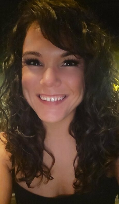 baileyfox ポルノスター トップ 写真