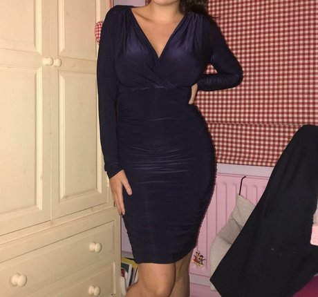 Lydia Harrison セクシーなスター ギャラリー