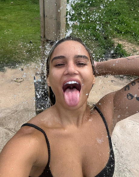 Salah Brooks セクシーモデル ギャラリー