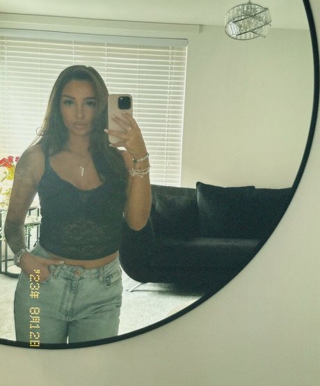 Chloe Panchal ポルノスター パーフェクト 画像