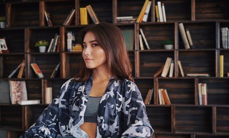 Maria Zhang xxxスター 画像