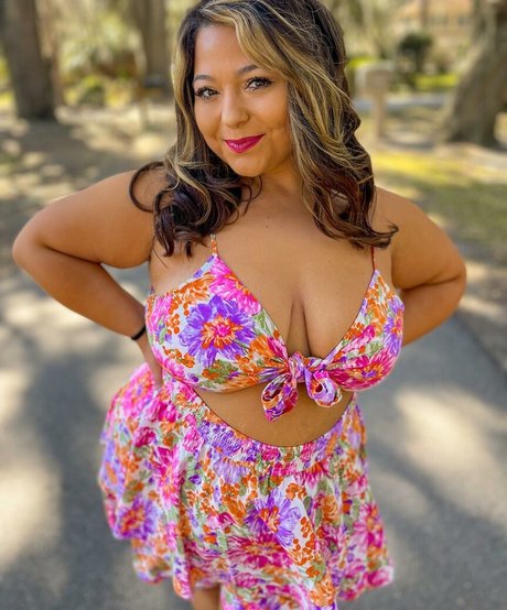 Brittney Lynn Vozar ポルノモデル 画像