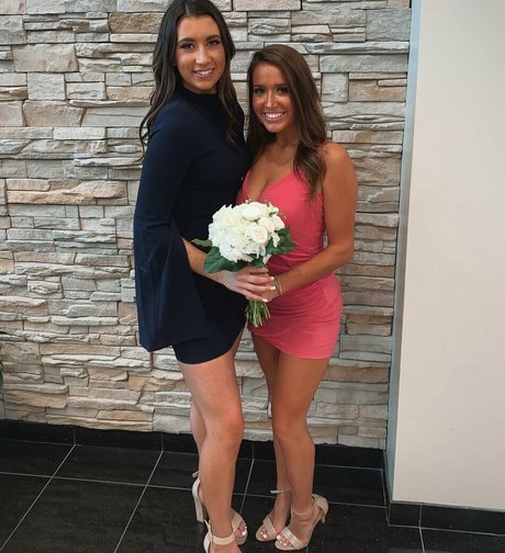 イタリア人熟女OnlyFans 美しい 写真