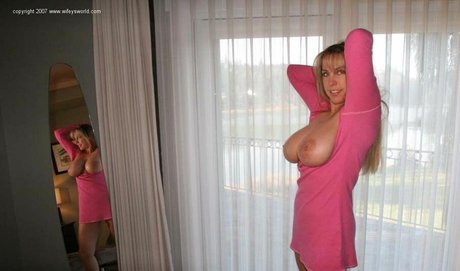 小柄な赤毛のOnlyFans ヌード 写真