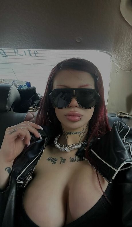 Yeahm8r Yamur Temiz_ セクシー女優 写真