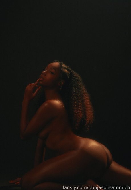 ジーンズのお尻OnlyFans ポルノ 写真