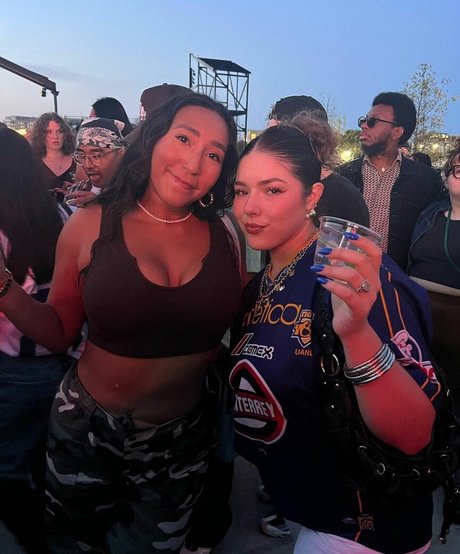 La irais アートモデル ギャラリー