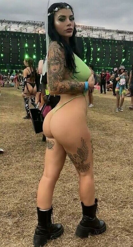 若い熟女OnlyFans ホット裸 ギャラリー