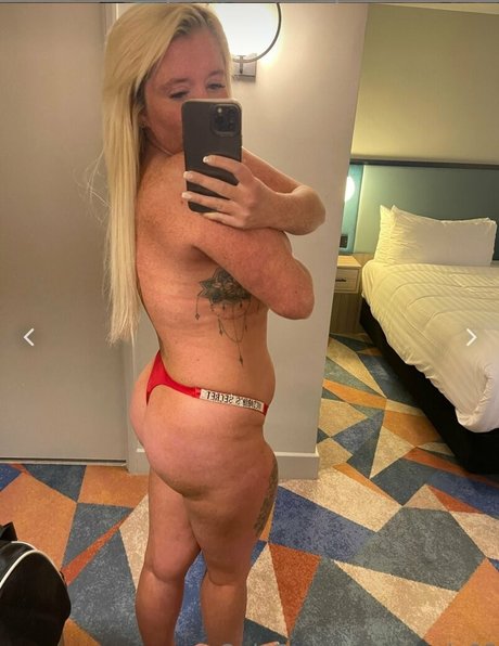 coralx95 ヌードモデル 画像