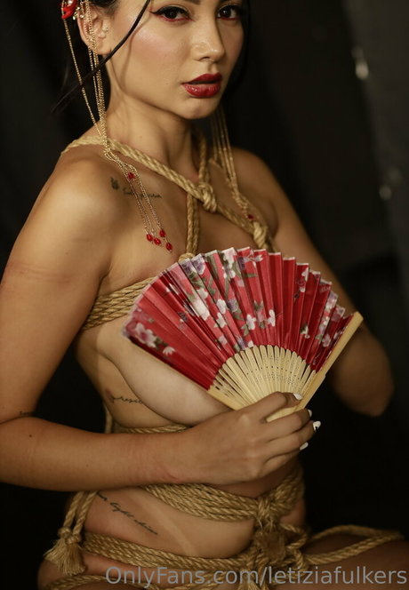 Letizia Fulkers ホットスター 写真