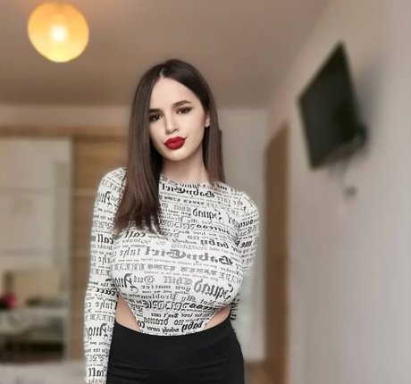 Denisa R Maria xxx女優 画像