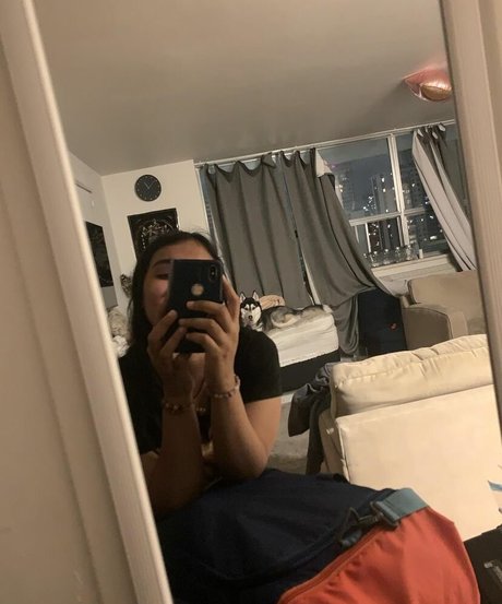 OnlyFansの無料動画 美しい裸 写真