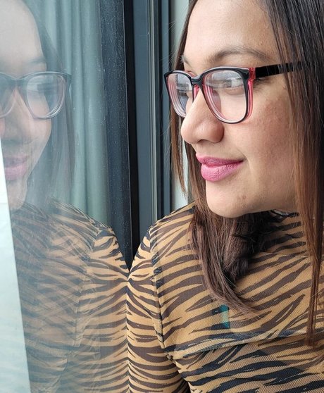 ゲイの若いOnlyFans 美しい 画像