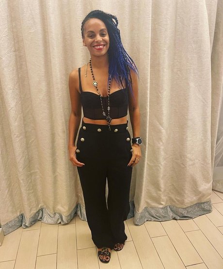 Lucy Hedges HDモデル アーカイブ