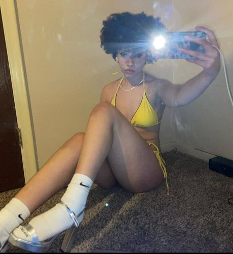 Gothxmyaa ヌードモデル 写真