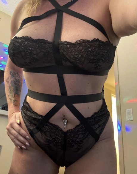 Aprylb 美しいモデル 写真