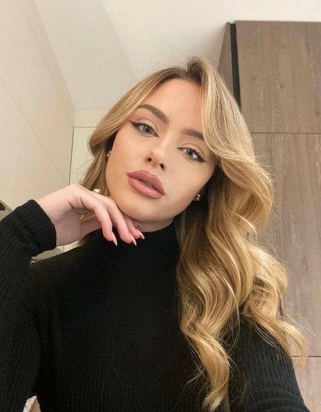 sirenalips 高品質のポルノスター 写真