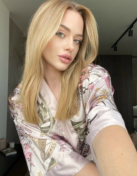 sirenalips ポルノスター 無料 写真