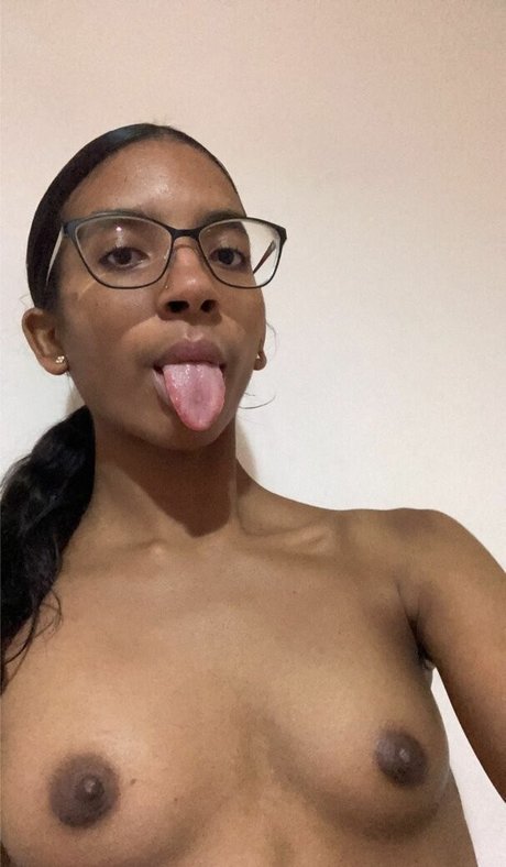 stickyandwet69 アダルト女優 画像