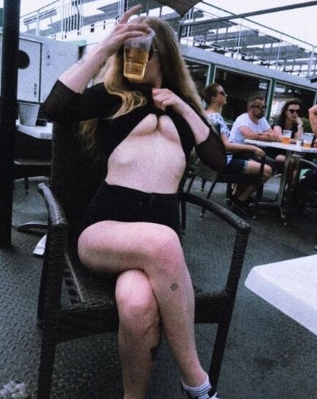 zvonilkaaaa_ ヌードモデル ギャラリー