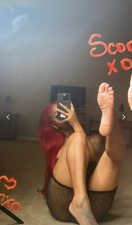 OfficialLadiiScorpio セクシーモデル ギャラリー