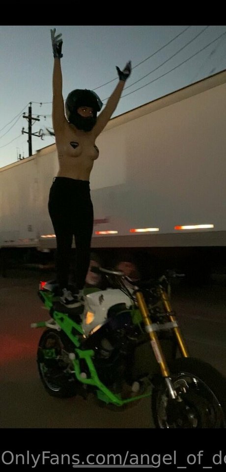 コスプレチューブ OnlyFans 美しい裸 画像