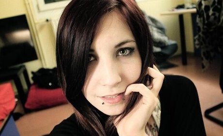 Saruei 裸モデル 写真