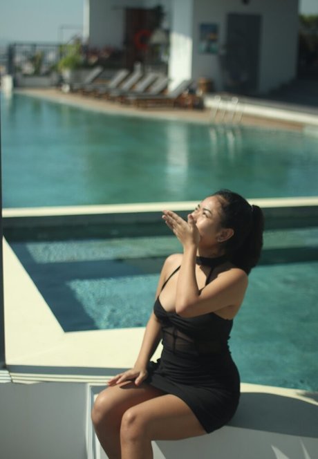 VikaJayIRL 裸モデル 写真