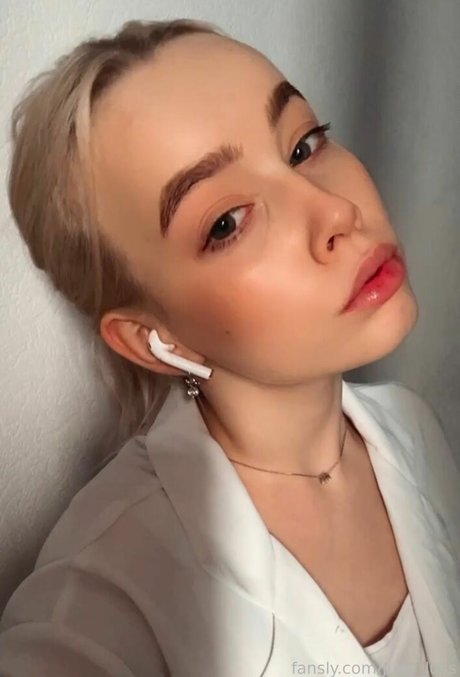 deni__dragons__ アートモデル 写真