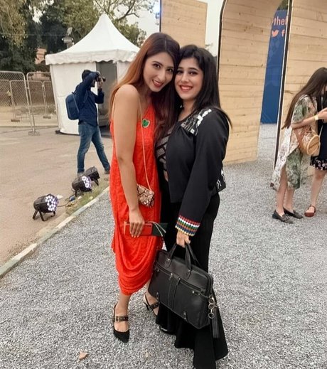 Apoorva Bhalla ヌードスター ギャラリー