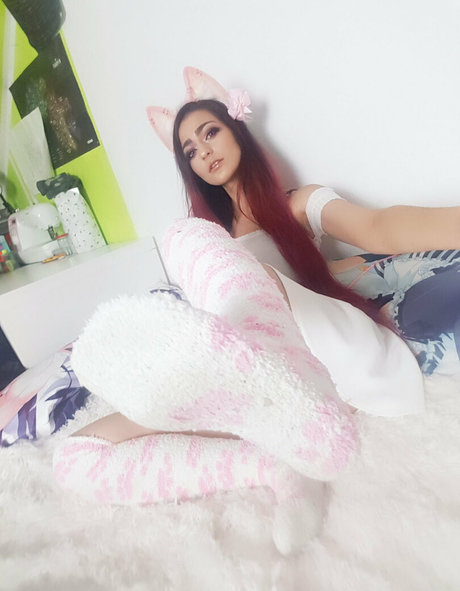 ぽっちゃりエモOnlyFans セクシー 画像