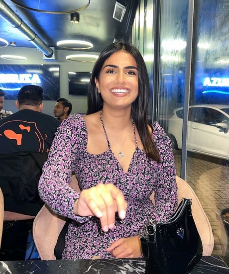 Tindy Kaur 独占女優 画像