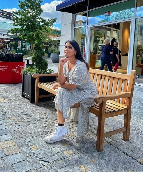 Tindy Kaur アダルトモデル ギャラリー