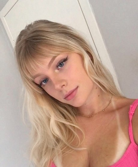 Maria Eduarda Kanarski 美しいスター 写真