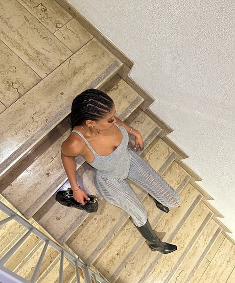 Capeverdian スター xxx 写真