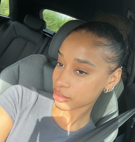 Capeverdian ホットなモデル 画像