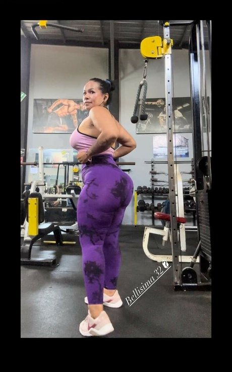 Bellisima 32 可愛いモデル 写真