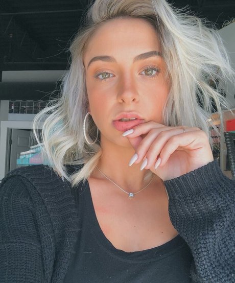 成熟した異人種間OnlyFans 無料裸 ギャラリー