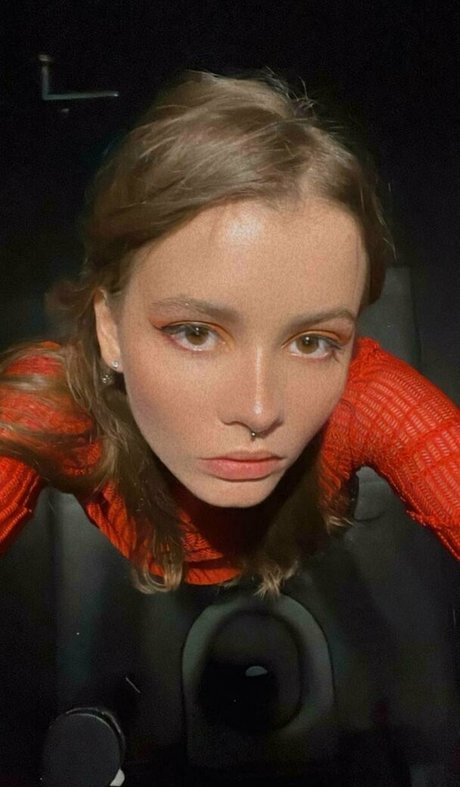 nina williams エロティックなモデル 写真