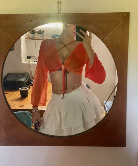 Morena Bradas ポルノモデル アーカイブ