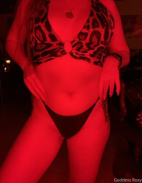 findomroxy1 美しいモデル 写真