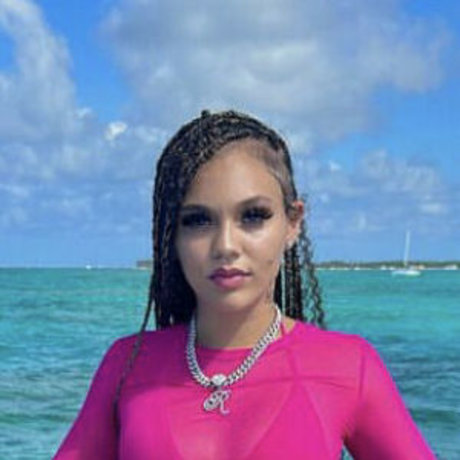 ティーンヌードOnlyFans ヌード 写真