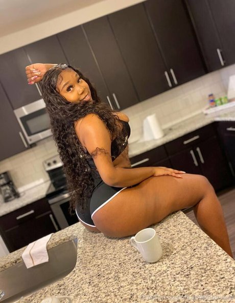 プリンセスアジアンOnlyFans ホットポルノ 画像