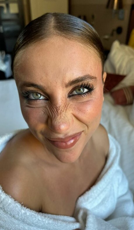 mynameisfrancescabiella 美しいスター 写真