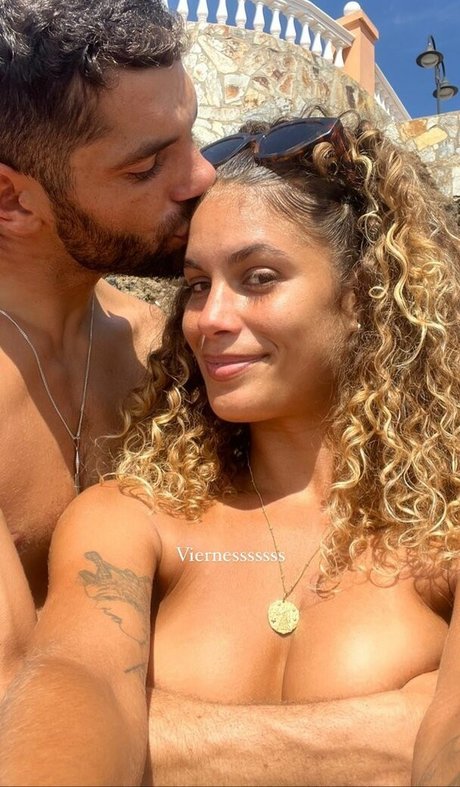 公共の場での猫のOnlyFans 無料裸 画像