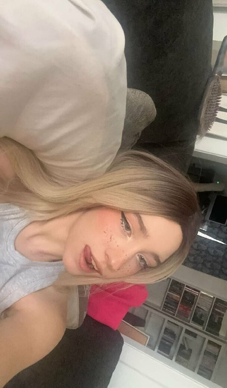 大きな黒いお尻のOnlyFans セクシー裸 ギャラリー