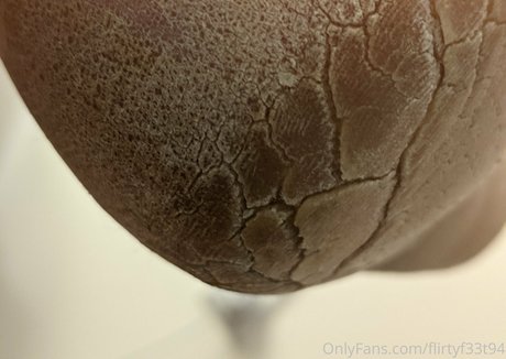 flirtyf33t94 エロティックなスター 画像