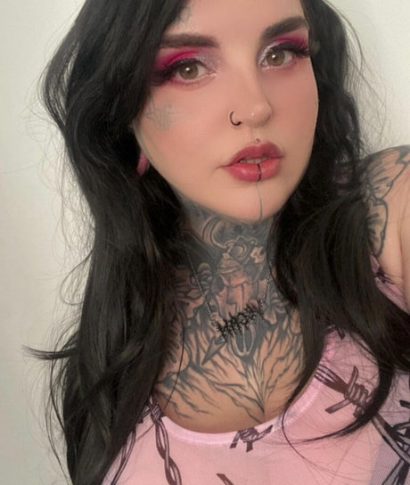 Rebbeccwynter ポルノスター エロティック 写真