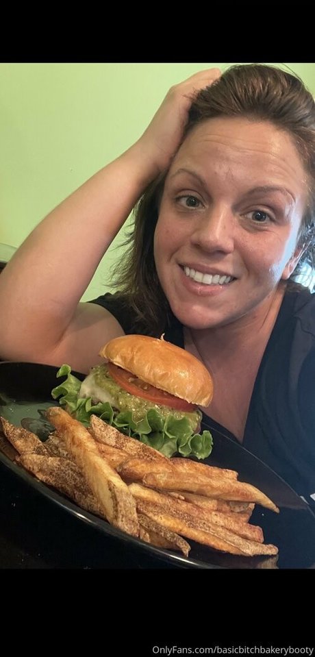 ゴスアジアンOnlyFans アート裸 写真