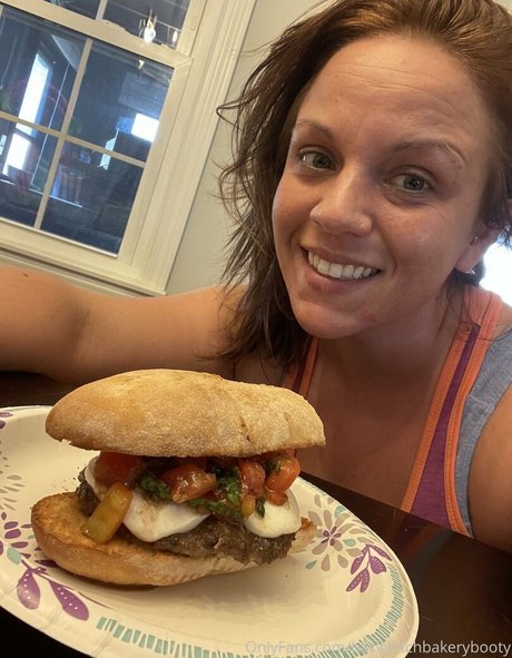 デカ尻ジーンズ OnlyFans 無料 写真